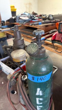 Welding tank