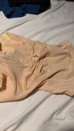 Small strapless body shaper