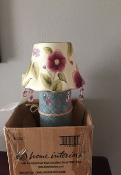 Home interiors Candle holder with shade