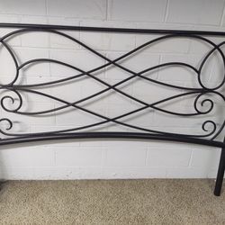  Headboard 