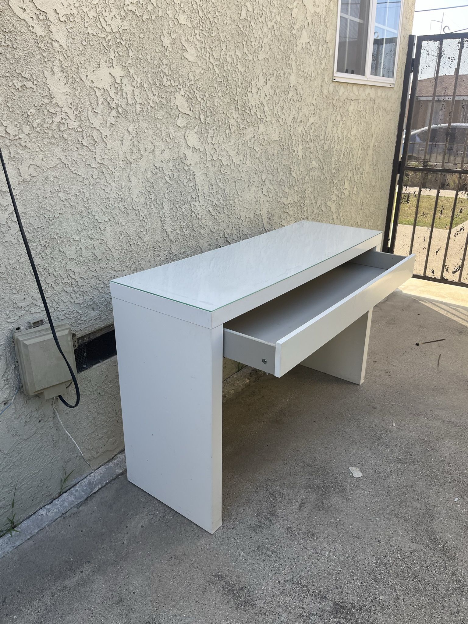 IKEA DRESSING TABLE