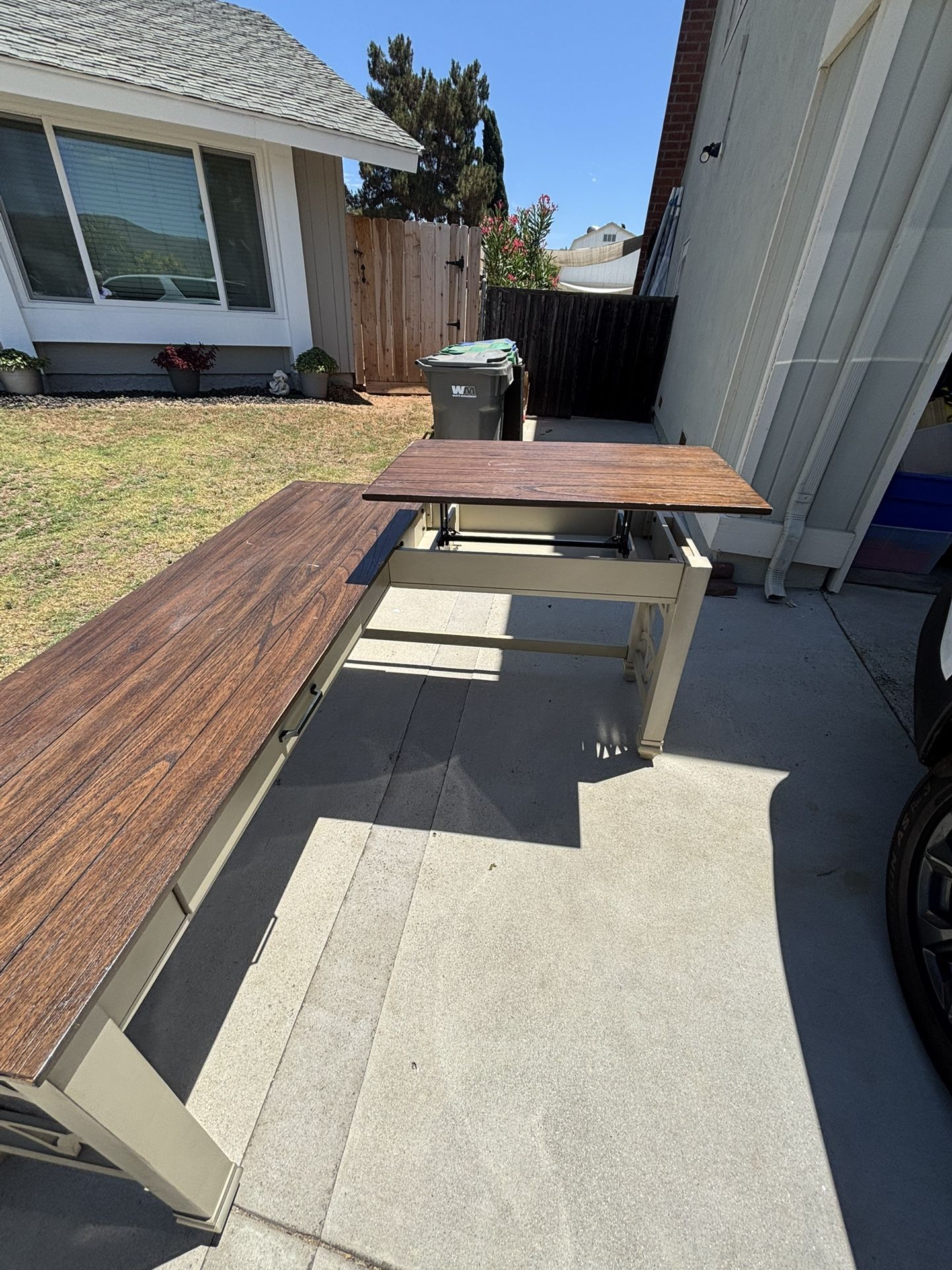 L shaped desk