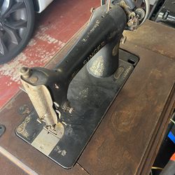 Singer Antique Sewing Machine