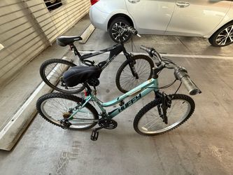 2 huffy bikes