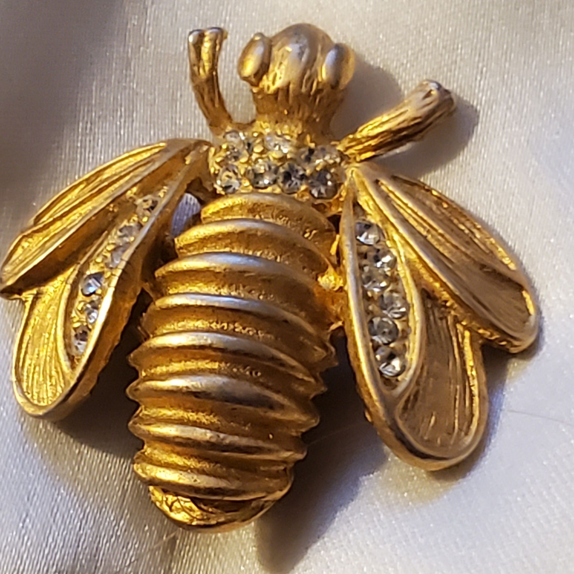 Vintage Bee Brooch - Rhinestones 2"