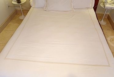 Queen Size Bed Almost New