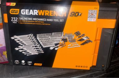 Gear wrench tool set