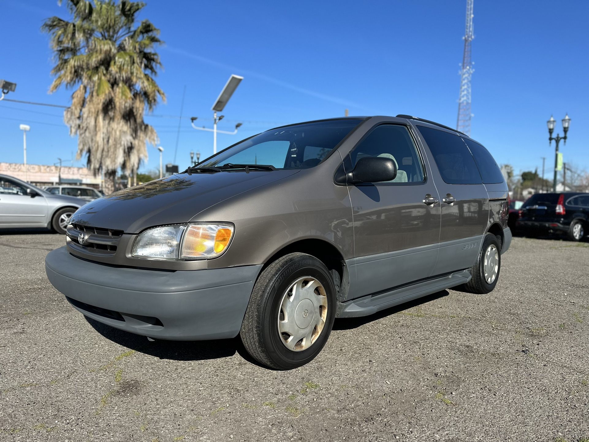 1999 Toyota Sienna