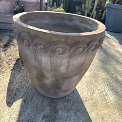Pot planter cement $75