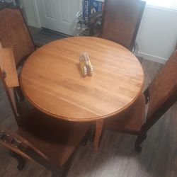 Kitchen Table With 4 Chairs And 1 Leaf