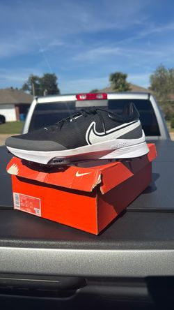 Golf cleats/shoes
