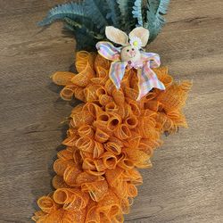 EASTER CARROT DOOR WREATH