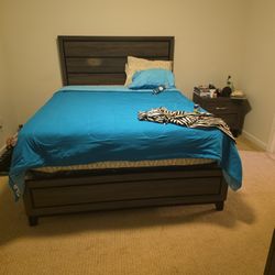 Queen Size Bed With Vanity For Sale