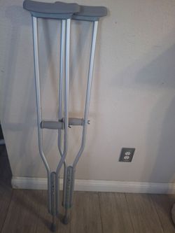 Crutches  for adults excellent condition.