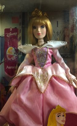 Disney princess porcelain Aurora doll