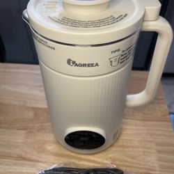 8 in 1 nut Milk Maker Brand new