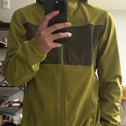Arc’teryx Gamma MX Hoody – Men’s Small – Softshell Jacket 