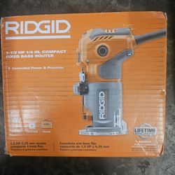 RIDGID
5.5 Amp Compact Fixed-Base Corded Router