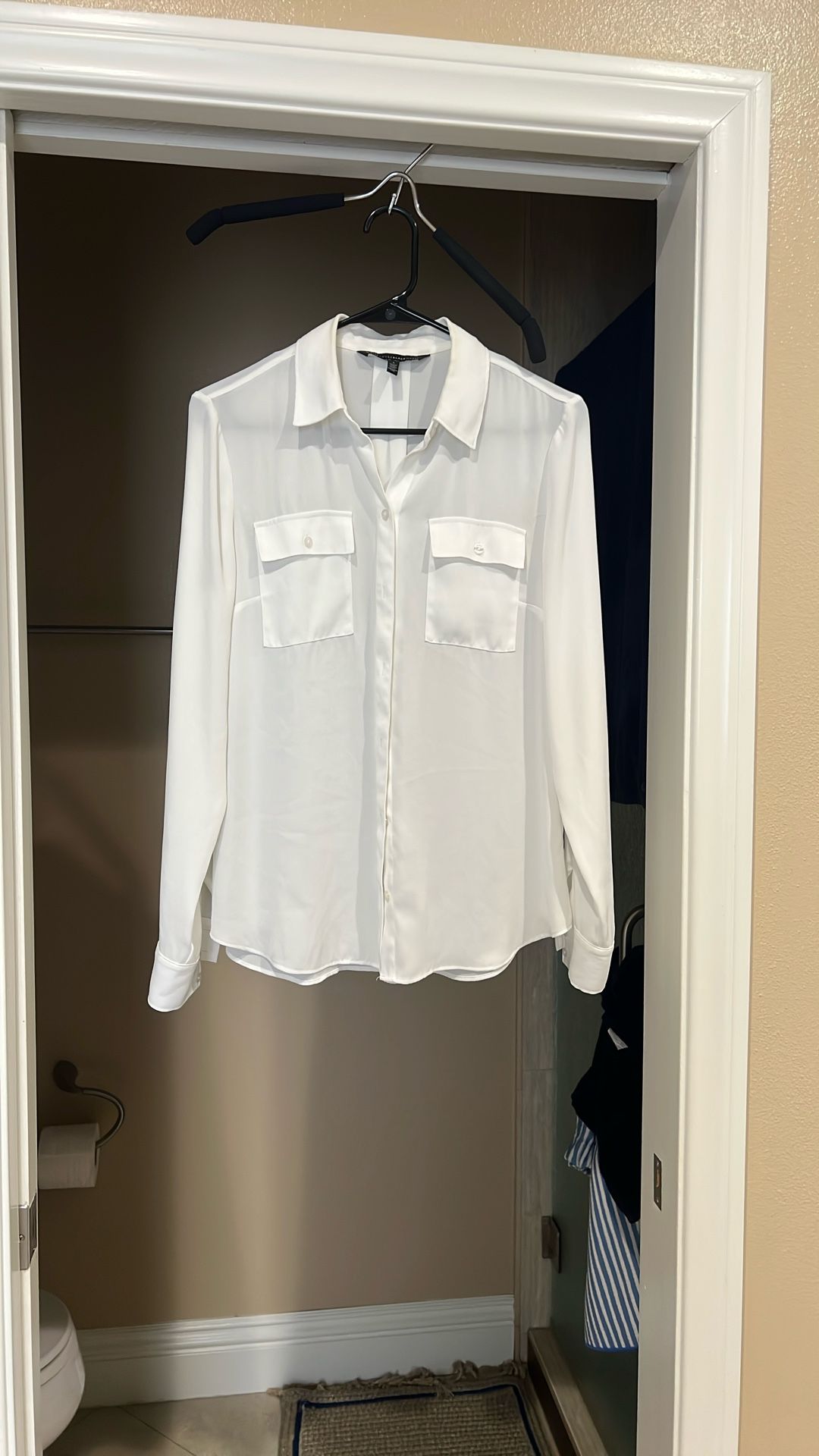 Woman’s blouse 