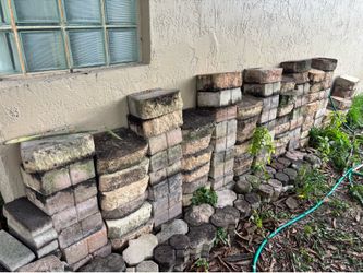FREE concrete retaining wall block