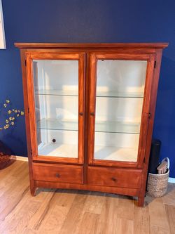 Beautiful hutch ￼