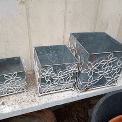 3 Matching Flower Pots