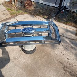 Ford F-150 truck grille used