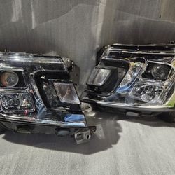 2018 TO 2021 FORD EXPEDITION SET OF HEADLIGHTS 