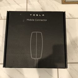 Tesla Mobile Charger