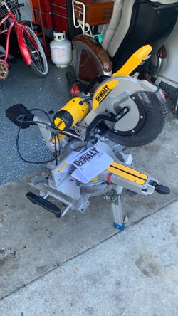 Miter Saw DEWALT 12 inches