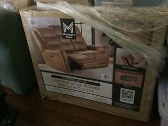 New still in box LEATHER MEMBER MARK DUAL RECLINER SOFA