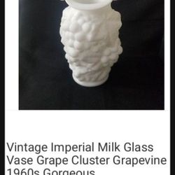 Vintage Imperial Milk Glass. Vase. 8 Inches Tall. Excellent Condition.