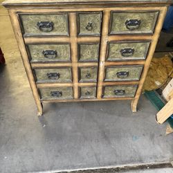 Vintage Dresser/cabinet 