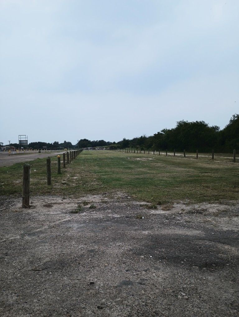 tractor brush hog Shredding,cleaning ,cutting/ acres, lots shredding ect..