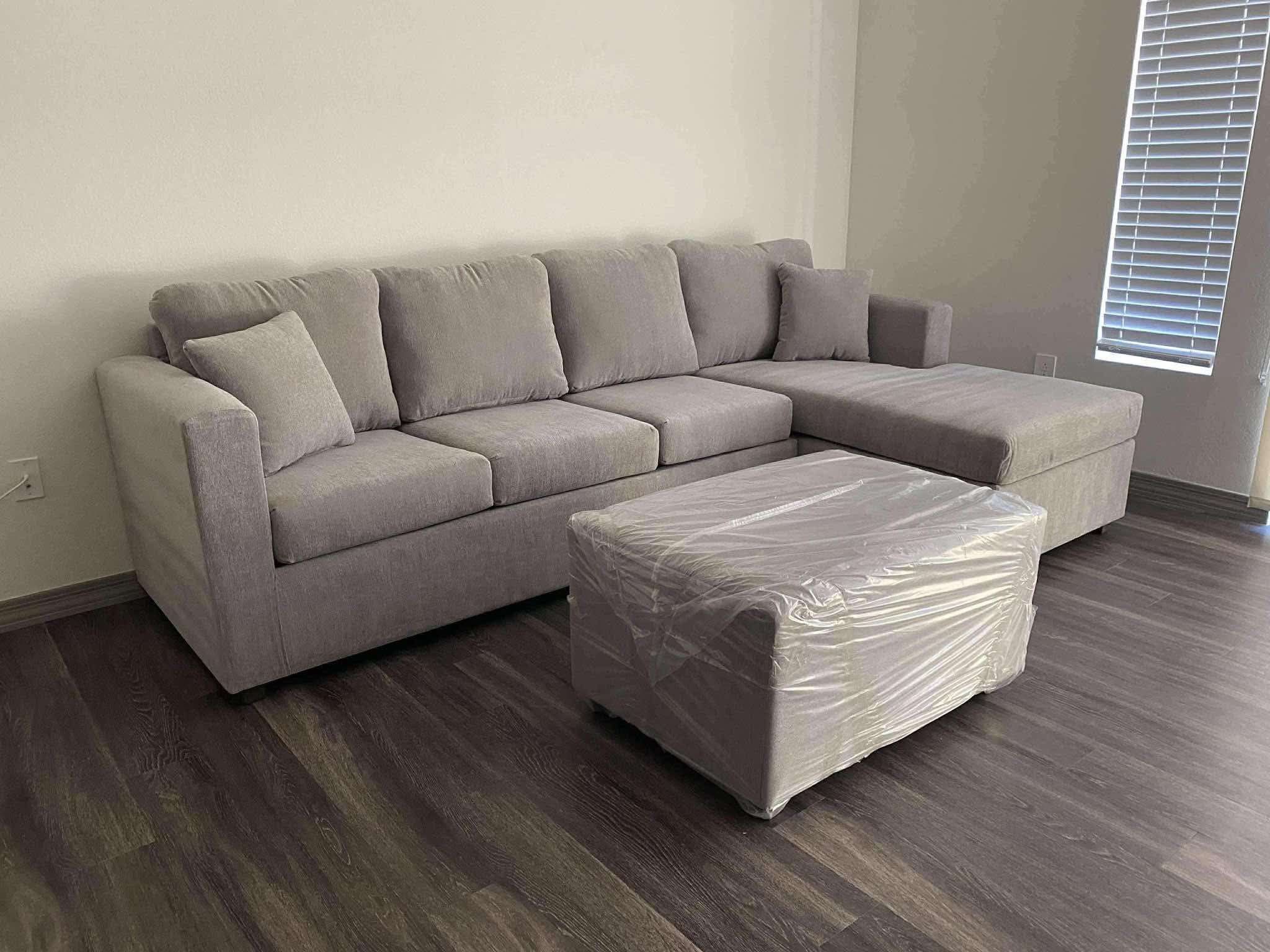 Grey Sectional With Free Ottoman ‼️different Colors Available ‼️