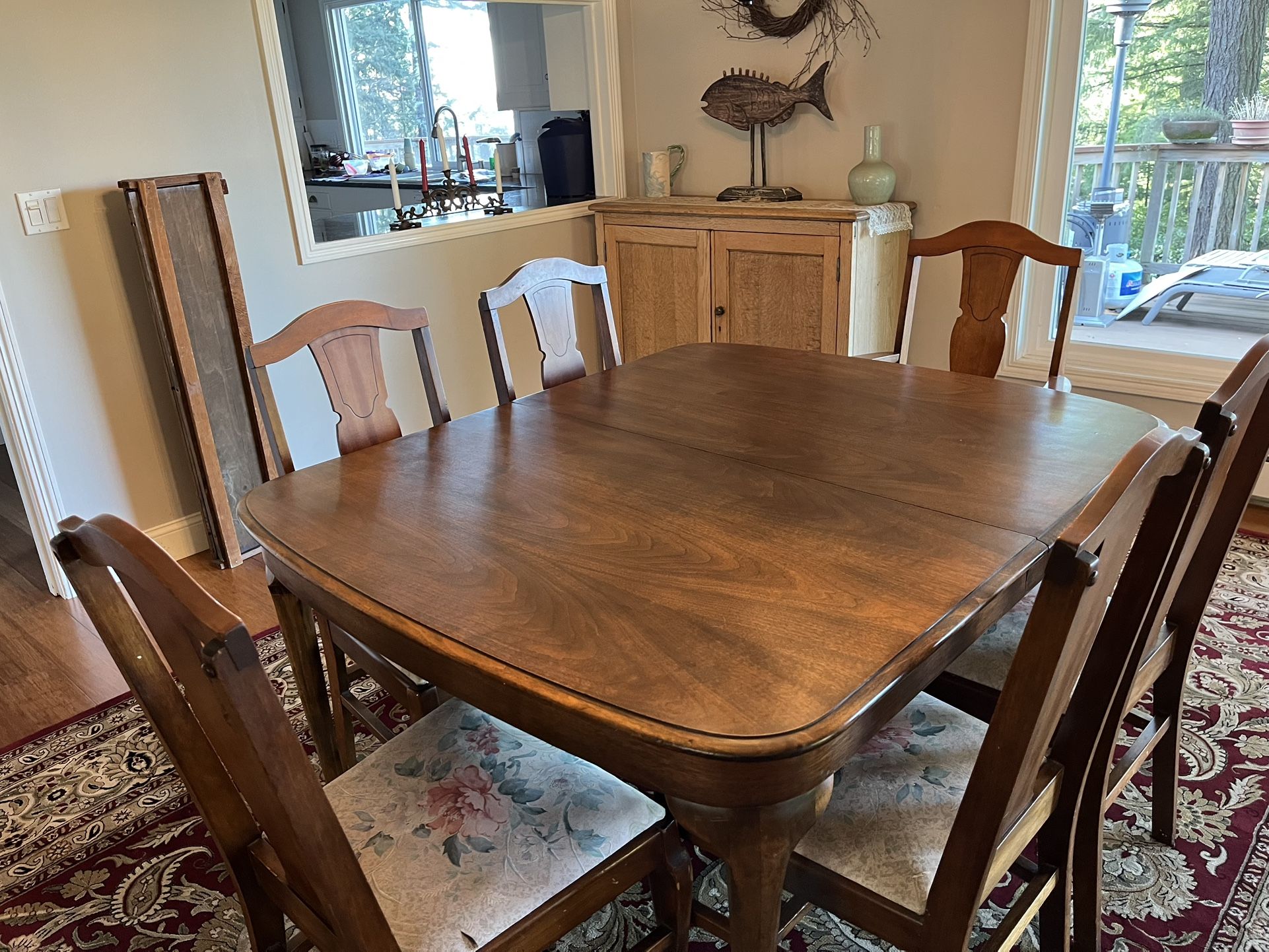 Queen Anne Dining Set