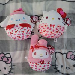 Squishmallows Hello Kitty & Friends Cupid Plush Bundle 35$