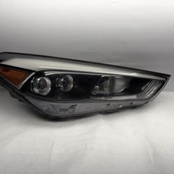 16-18 Hyundai Tucson Passenger Side RT Dual Projector Headlight OEM 
