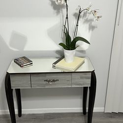 Lovely French style Mirrored Console Table