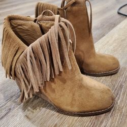 Lucky Brand booties with Fringes size 5.5