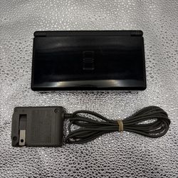 Nintendo DS Lite Black Console, TESTED & WORKING! w/ Charger