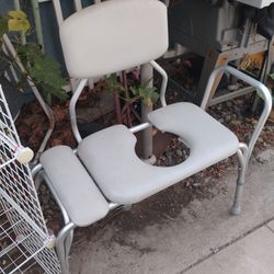 Toilet seat $15 firm price cash local pickup fcfs