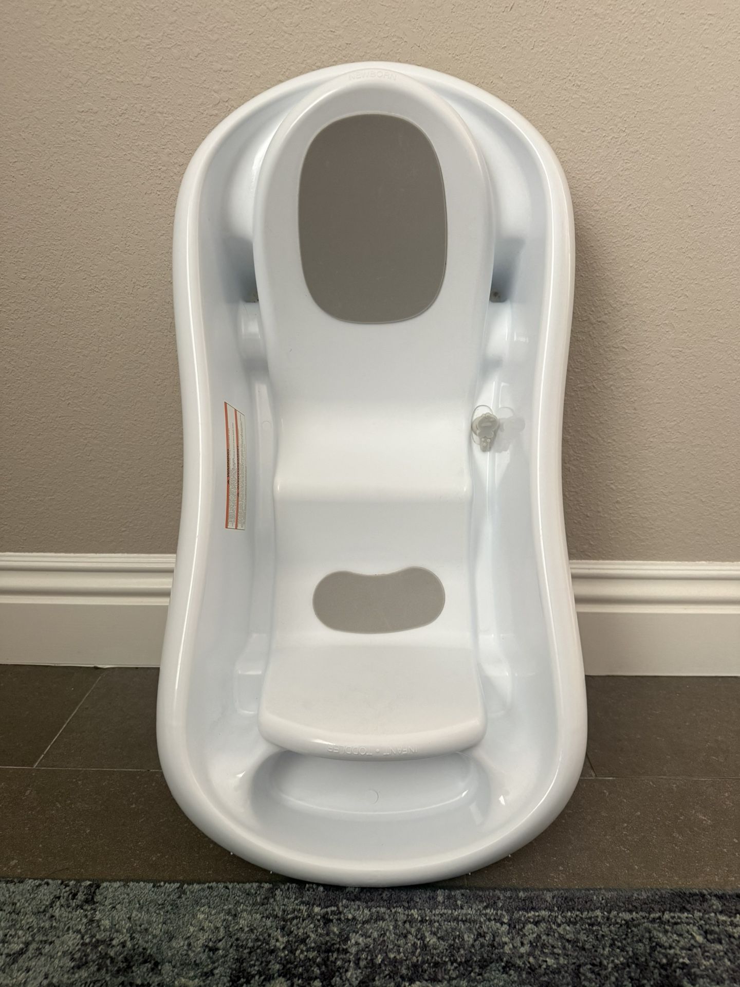 Newborn to Toddler Tub - First Years Sure Comfort