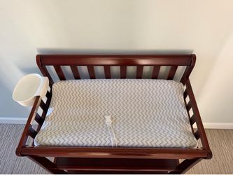Diaper pad with 2 shelves of storage