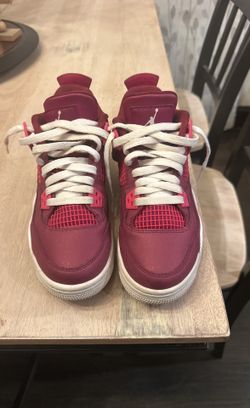 Jordan 4 Valentine 