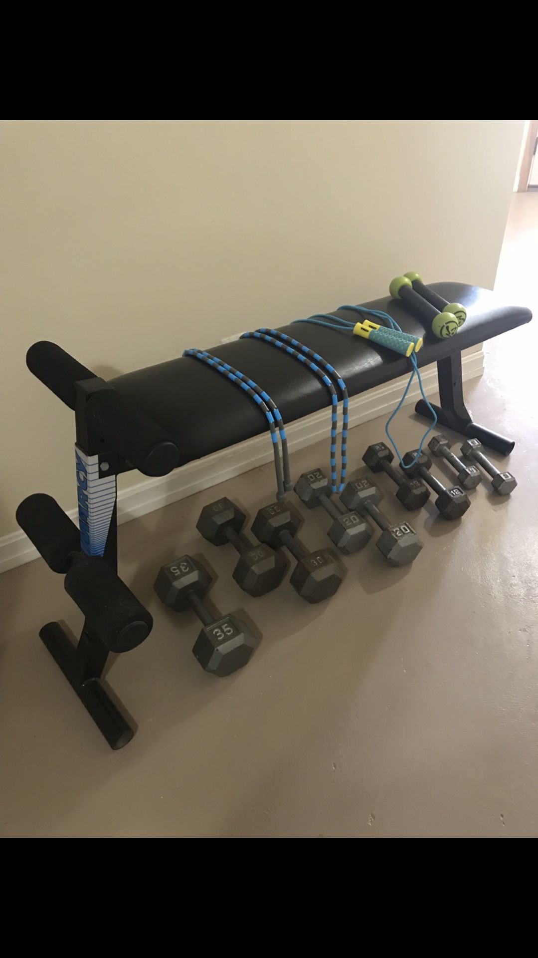 Work out bench and weights