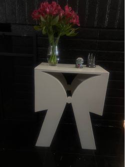 Ribbon Cut Accent Table
