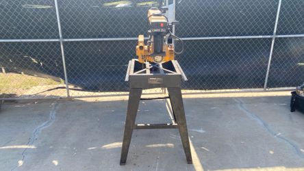 DeWalt 10 inch Radial Arm Saw