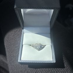 White Gold Heart Cocktail Ring Size 7.75