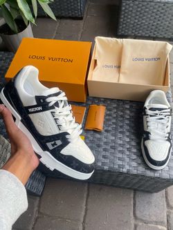 Louis Vuitton Trainer Size 12 Men’s – White/Black